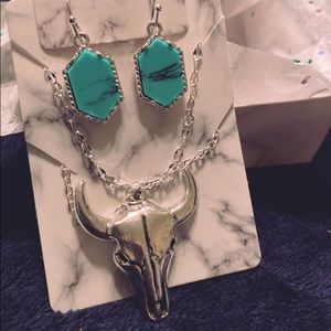 Earrings and necklace set